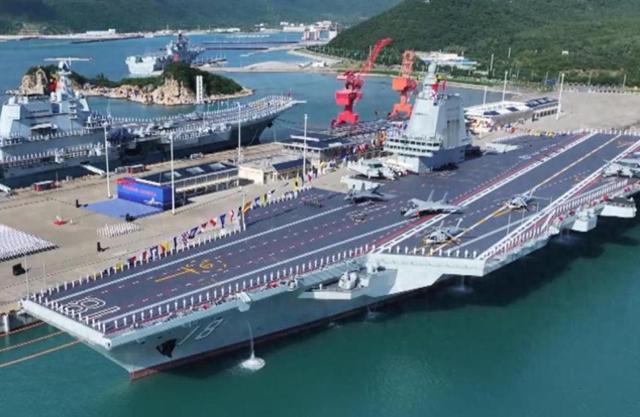 央视官宣中国003型航母“福建”舰正式入列，这3点国人必须要知道