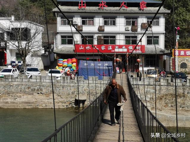 河南一个旅游度假区不收门票，还可以免费泡温泉，比想象的更野