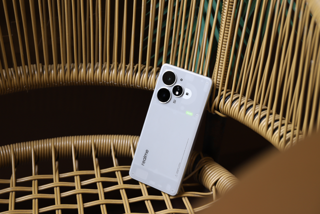适合“上班族”用的3款手机，16+512GB低价高配，电池超7000mAh
