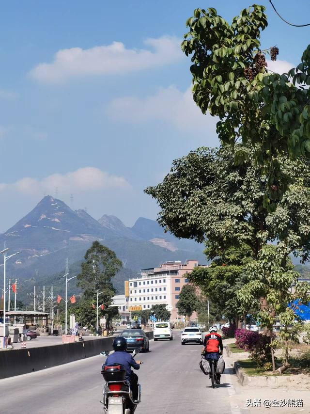 从海丰城到惠东，​一路上美景不断，双龙连续三年千里走双骑14