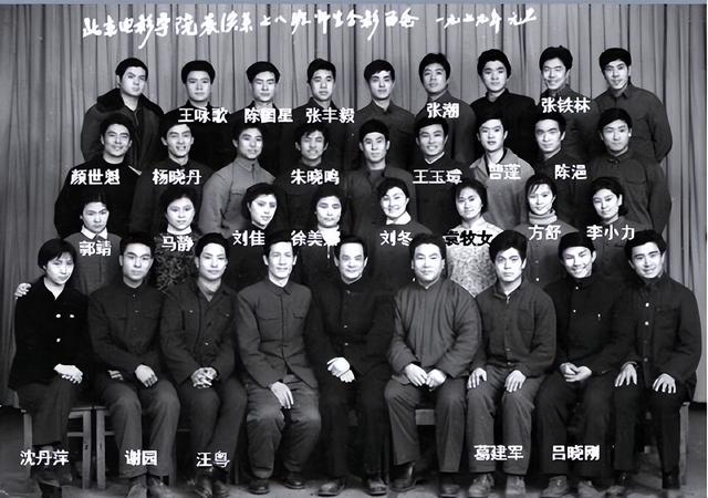 “牡丹花下死，做鬼也风流”？这一次，没人劝得了68岁的张铁林