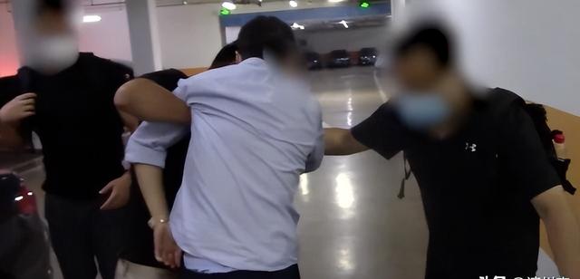 国安部出手又一内鬼被抓！大量军事机密被泄露，作案人身份不简单