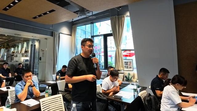 行业首个！鉴衡发布光伏组件清扫机器人检测认证方案