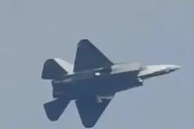 空军歼31试飞！我国五代机都玩出了高低搭配，出口版本或大受欢迎图片