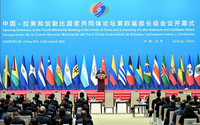 马杜罗致敬中方，北京支持33国声明，军舰已经到位，恶战一触即发