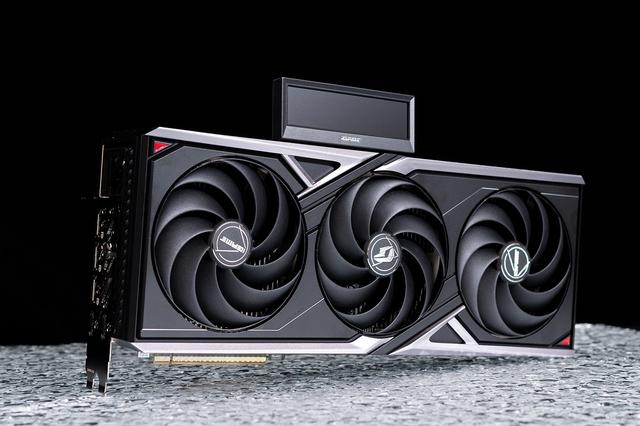 iGame RTX 5090 D v2火神显卡评测：凌厉方正硬汉！性能依旧能打！