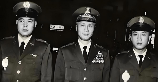 唯一牺牲在台湾的解放军飞行员，看到包围他的国军后，开枪自尽