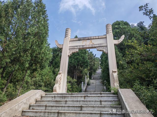 泰安：城西隐藏一处宝藏胜地，一个“天梯”，惊险堪比泰山十八盘