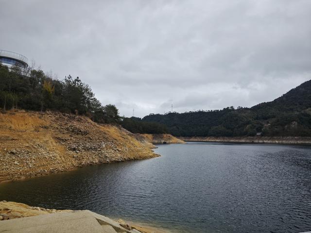 云和湖和龙泉剑