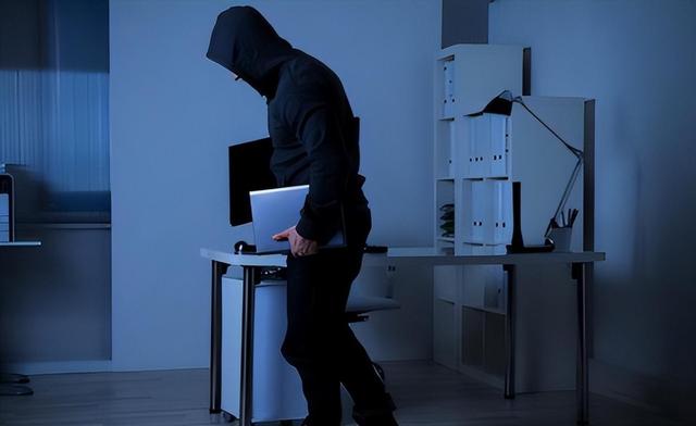 潜伏在我国高层的四大间谍，被安插在军政两界，导致我国损失惨重