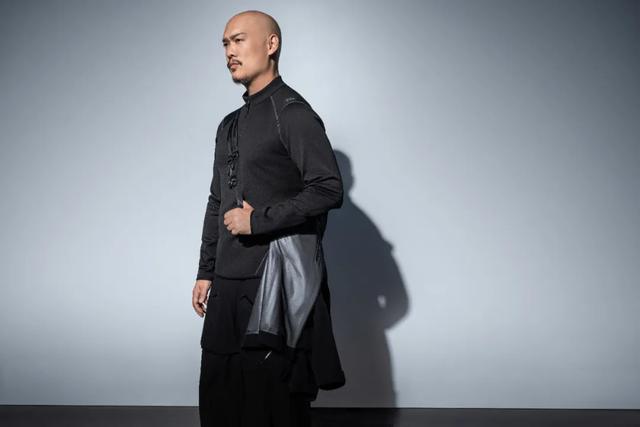 三合一冲锋衣，年轻人的户外搭子