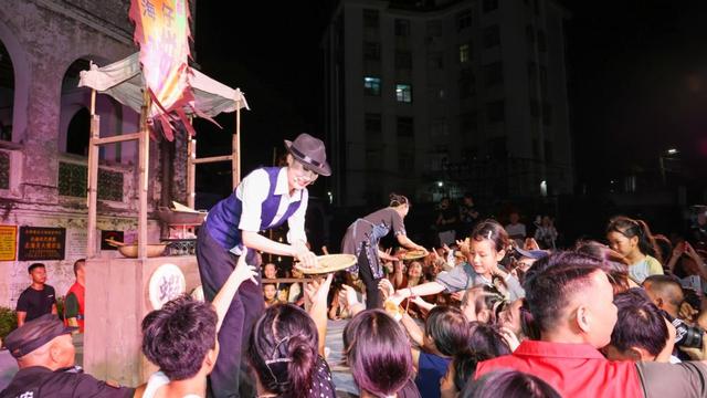 2025“活力夜广西”嘉年华北海主场活动点亮滨海夜经济