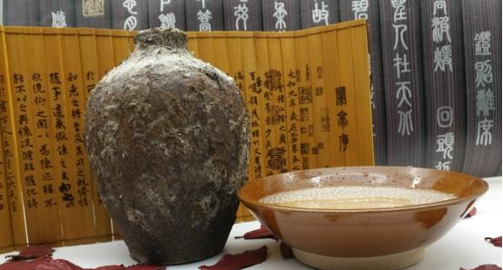 1978年供销社打折，收藏的一箱老茅台现在成啥样了？酒还能喝吗？