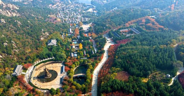 苏州第一名山，素有“吴中之巅”之称，景色优美，是个天然氧吧