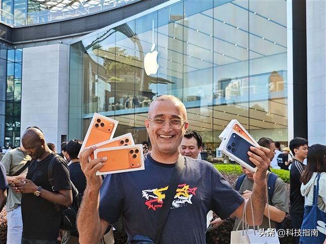 首销103万台碾压上代！iPhone 17凭什么让国人换机意愿飙到98%