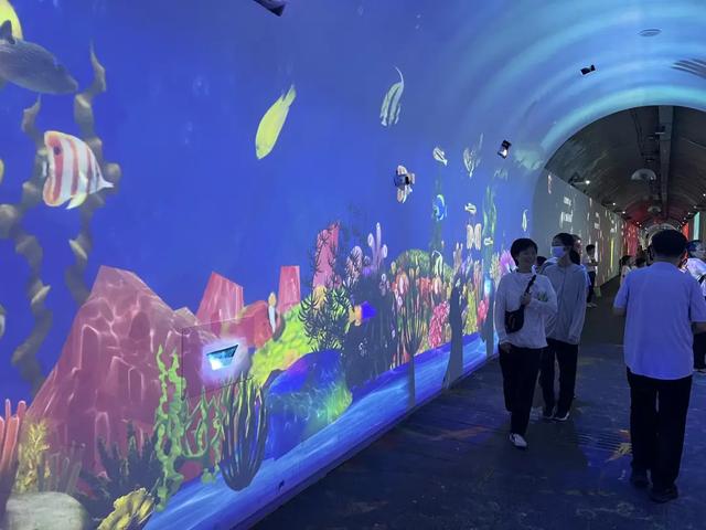 快来!这里有不用空调的“清凉港湾”→