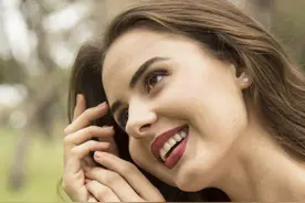 但凡长相有点姿色的女人，基本上都被男人撩过，只是….图片