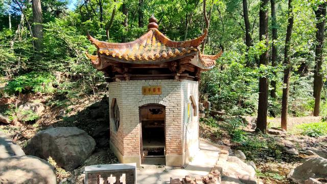 牛山寨-三帽山-三清观-金华寺-情人谷，28公里的穿越线，美哉险哉