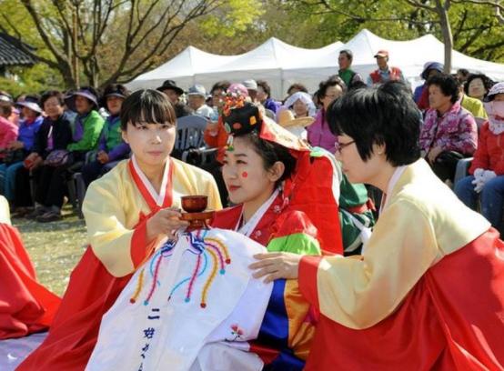 韩国教授警告：全世界只有韩国看不起中国，但中国眼里却没有韩国