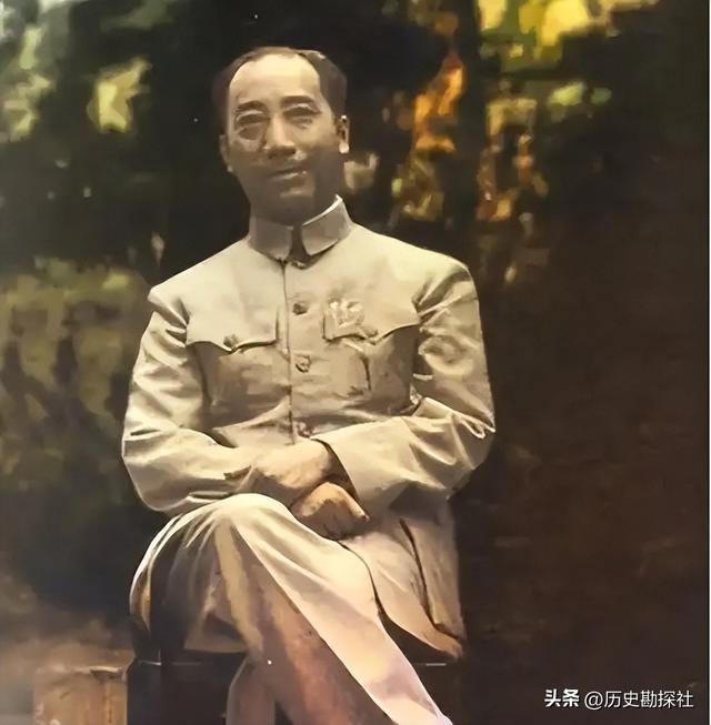 戴笠孙女戴眉曼有多美？长相甜美打扮时髦，与母分别四十年才重逢