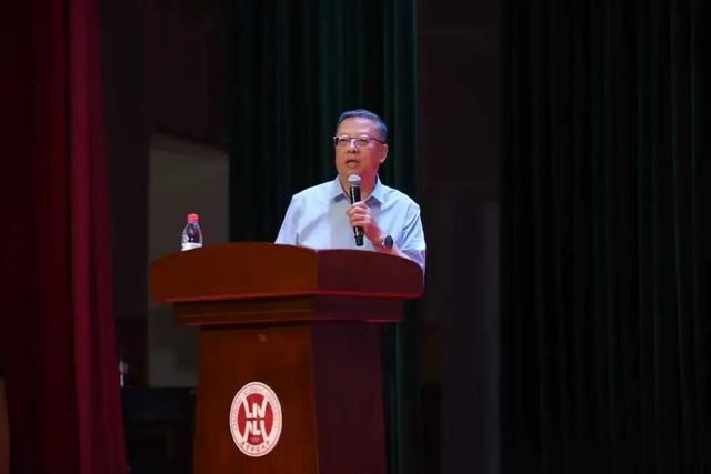 首届全国天文公众科学大会在辽宁师范大学开幕