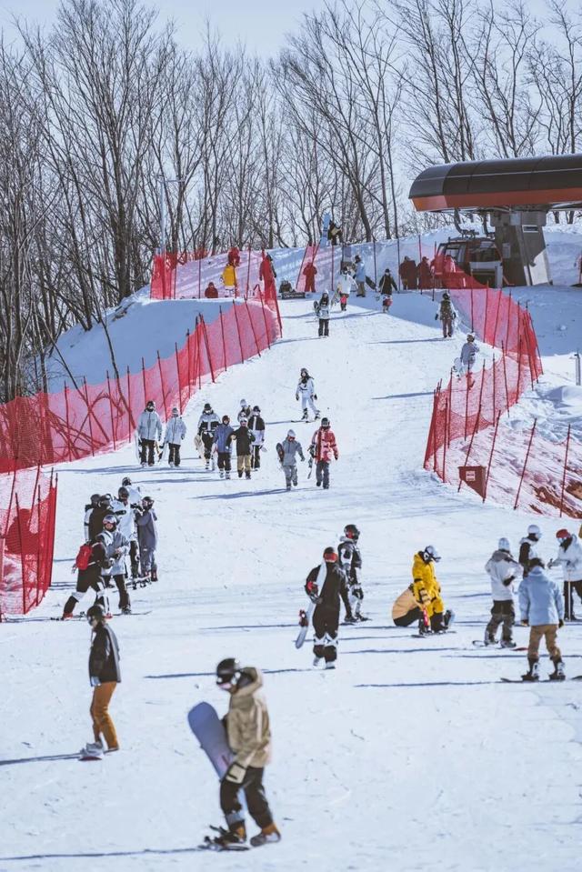 宝藏雪场认证！万峰通化滑雪度假区跻身全国雪场人气榜前十！