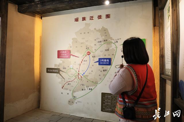 武汉摄影家团队走进咸宁通城，看史诗沉浸剧体验古瑶文化