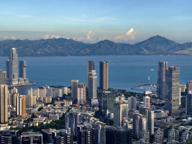 一座互联网之城的生成——深圳经济特区如何用45年创造数字奇迹