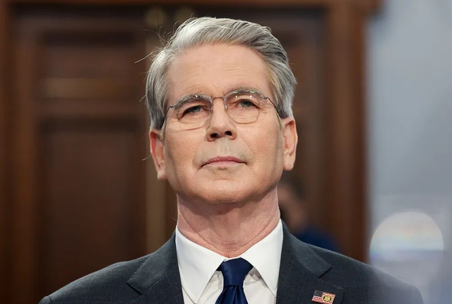 特朗普还没启程访华，美国突然通告全球，中方将采购8700万吨大豆