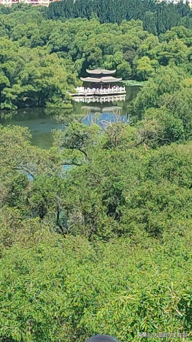 登龙沙公园天远阁