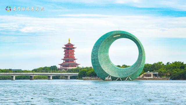 花灯、演出、灯光秀……送地铁票、鸡腿!跨年夜就到园博苑来!