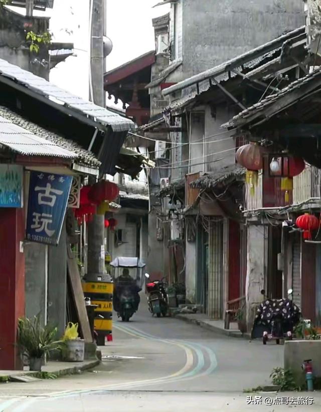 成都府河边，最低调的古场镇，停留在70年前，地铁公交车直达！