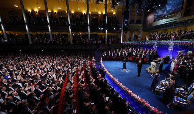 巨星草根同台！名流挤爆馆挺平权