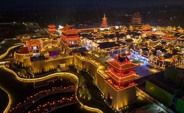 新密溱渭水城：让生活，与温柔不期而遇