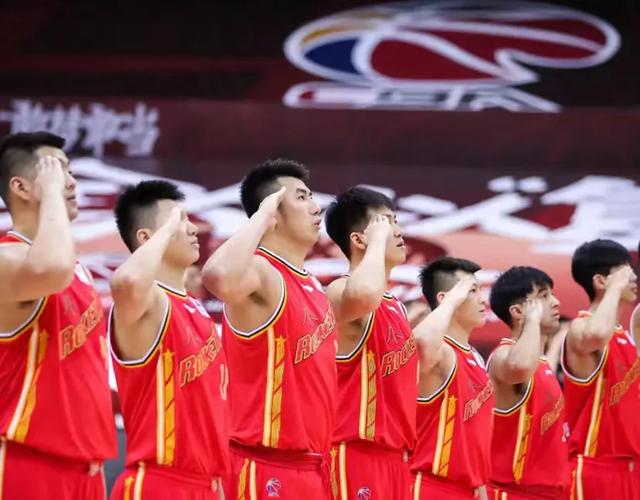 亚洲杯疯狂一夜，决赛名单诞生，中国男篮迎战亚洲第一 能稳吗？