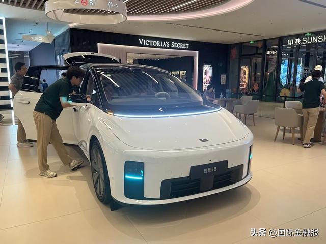 理想i8要带着5C超充闯“红海”