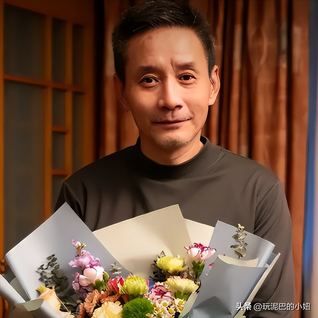 钱再多有什么用？58岁身家过亿的江珊，每天为27岁女儿操碎了心