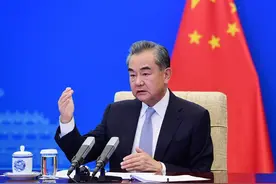 巴以冲突迎来新变局，解放军在中东军演，王毅罕见批评以色列图片