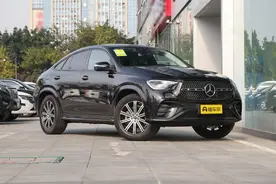 新车 | 售84.38万元起，宝马X6/奥迪Q8同级，2025款奔驰GLE轿跑到店图片