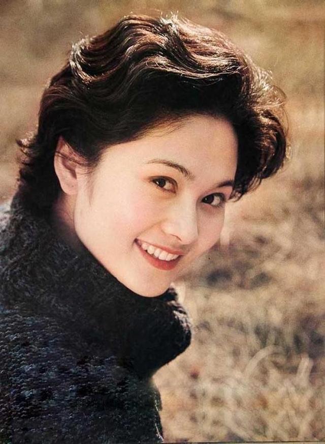 80年代家喻户晓的女演员，嫁给军委副主席儿子，离婚后混得如何？