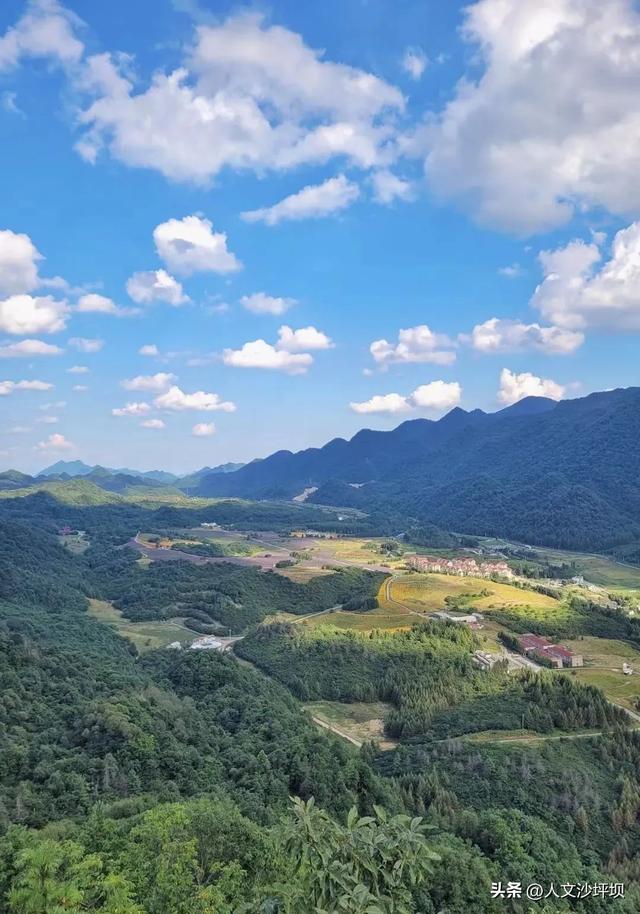 这5个宝藏避暑地，白天耍水、晚上盖被子，本地人都私藏！