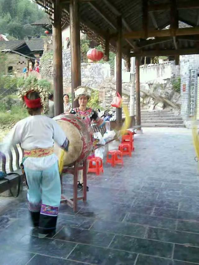 五彩斑斓营造出如梦如幻的古典意境