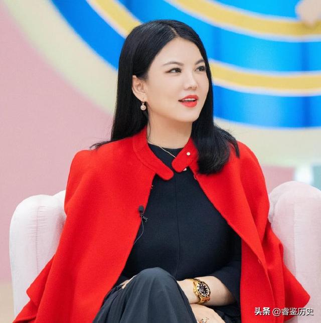 前夫被抓不到1个月，李湘步入闫学晶后尘	，遭殃的何止女儿王诗龄