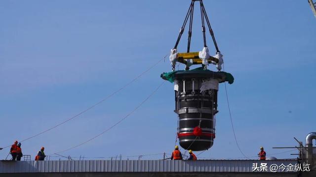 重磅官宣！中国连干两件“逆天”大事，能源史天翻地覆，世界惊呼