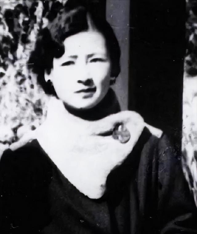 林徽因落选的国徽方案，网友看后感叹：审美确实一绝，但真不合适