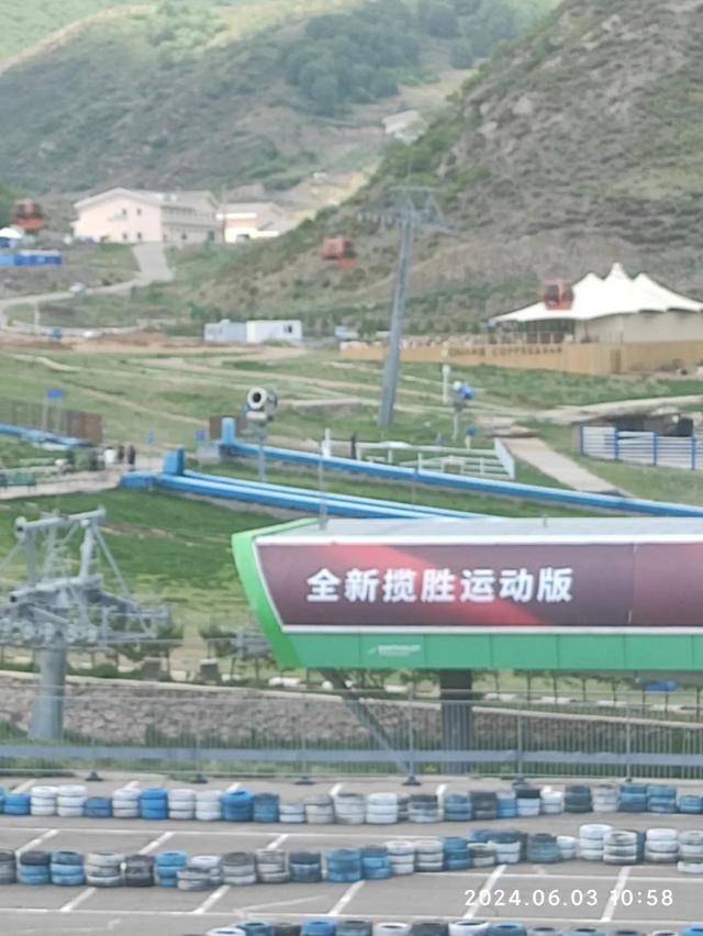 崇礼烤全羊香不香？醉了的老兵，当场念出昨晚醉酒写的诗…