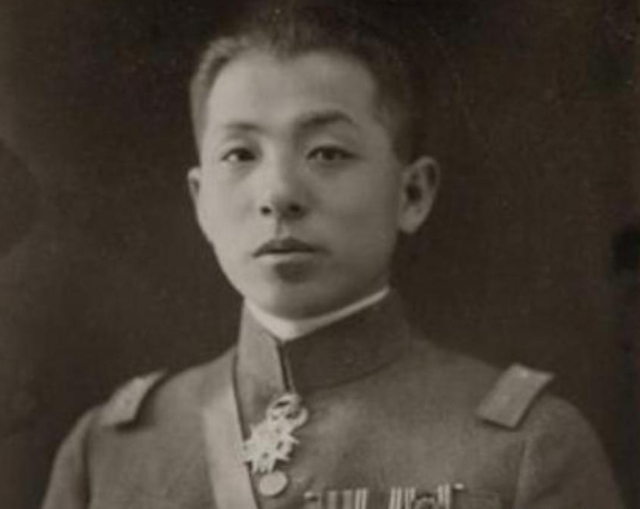 75年，老蒋去世，临终前说出为何不放张学良，张学良听了泪如雨下