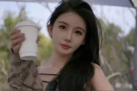 榜一大哥和女主播互撕，只因大哥刷600w被当场分手，大哥气坏了！图片