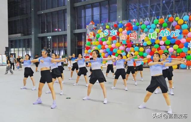 气球雨、逛大集、延时开放……日照非遗夜市2.0来了！