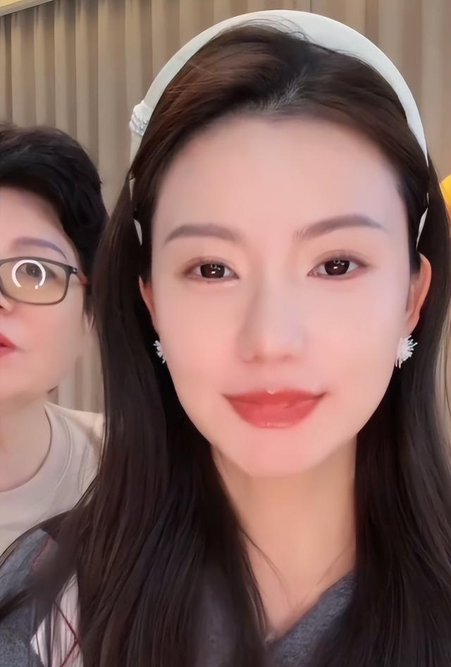 离婚一个月	，猴哥前妻不再隐忍！公开回应被指小三，她不是软柿子